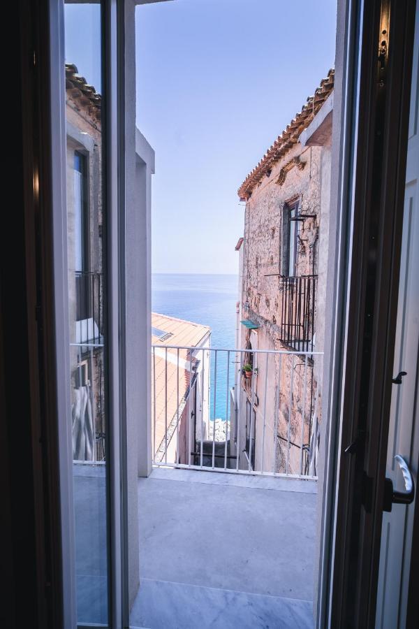 Palazzo Paladini - Luxury Suites In The Heart Of The Old Town Pizzo  Luaran gambar